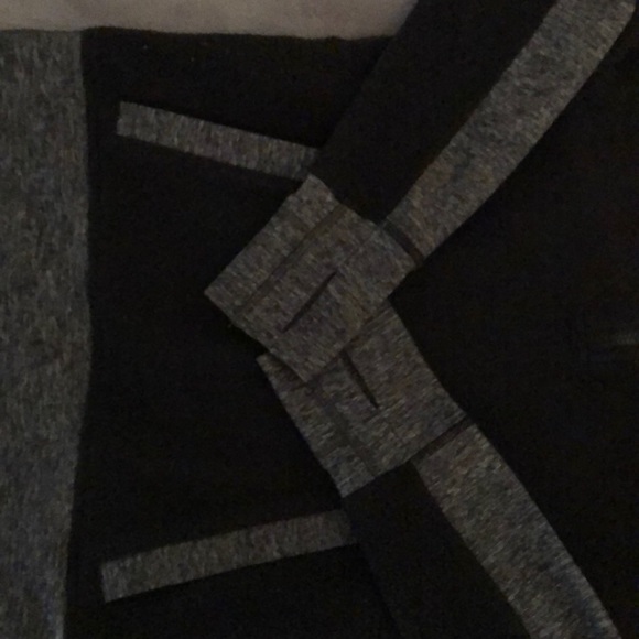 Ivivva pullover - Picture 4 of 6